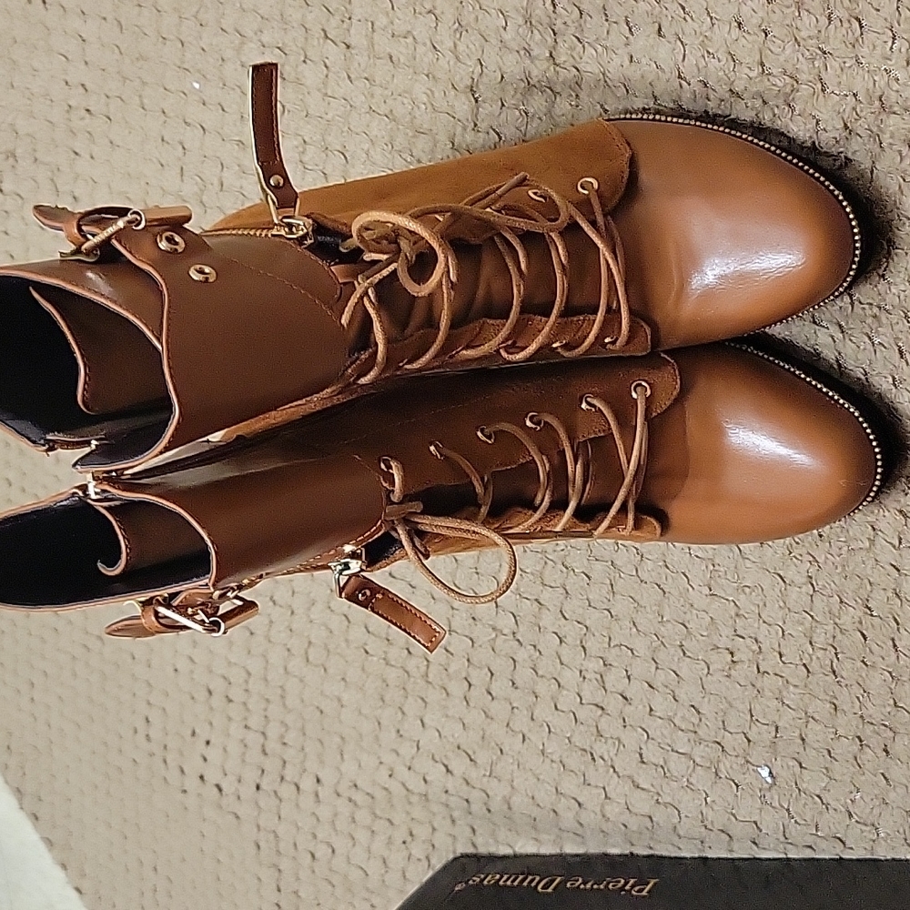 Women boots - Picture 3 of 4